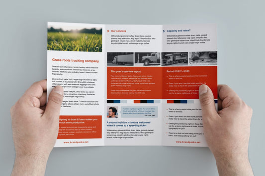 Trifold Brochure - 8.5x11 in - Gloss Standard - Papel Fino